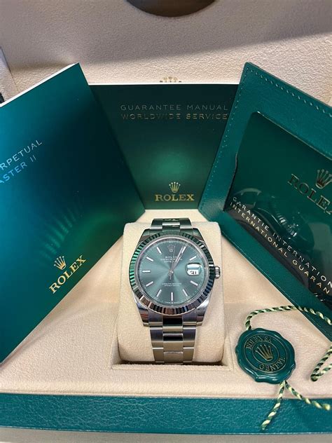 rolex zilver groene plaat|Rolex Oyster Perpetual 41 Oyster, 41 mm, Oystersteel.